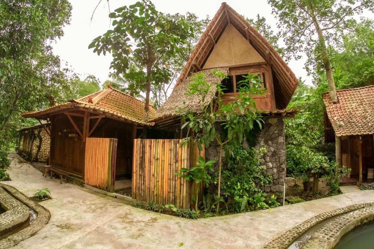 Villa Kampung Ayem Riverside Sleman  Bagian luar foto