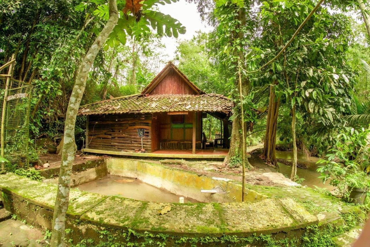 Villa Kampung Ayem Riverside Sleman  Bagian luar foto